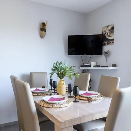 Du A Vue Apartment